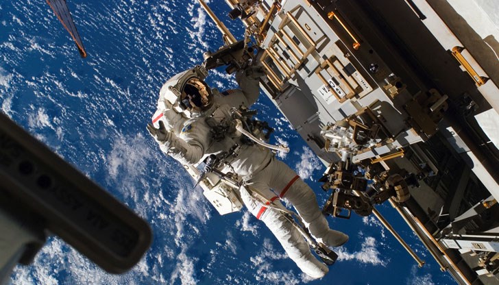 На космическата станция съществува уникалната възможност да бъде посрещната Нова година цели 16 пъти