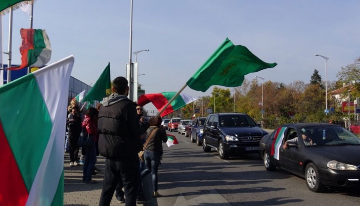Протестите в България вървят под мотото „Защо да плащам точно аз?“