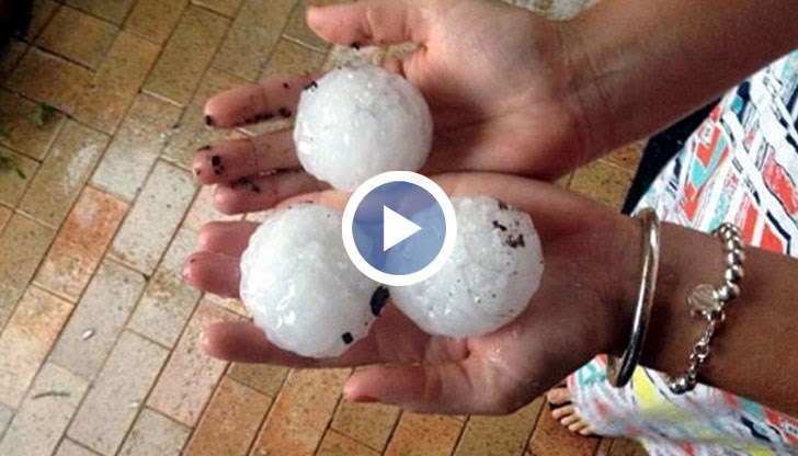 Много домове и предприятия бяха с разрушени покриви и слънчеви панели, а препълнените улуци причиниха вътрешни щети на някои обекти