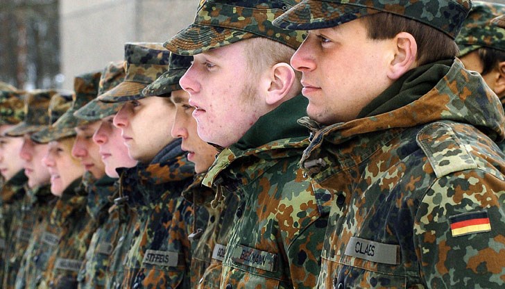 Кандидатите трябва да говорят немски, да представят документ от полицията, че нямат противообществени прояви и да декларират вярност към германската държава