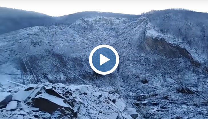 Той е ударил връх на хълм, след което се е свлякъл към река, където е покрил поне 40 метра разстояние