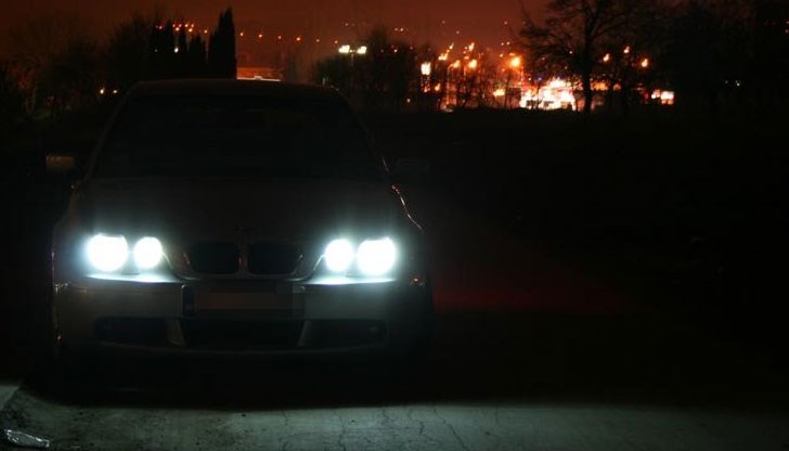 Единият нямал шофьорска книжка, а другият карал без номера Единият нямал шофьорска книжка, а другият карал без номера