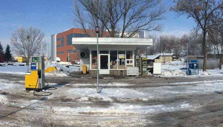 За последните дни бензинът е поевтинял средно с 2,74 ст За последните дни бензинът е поевтинял средно с 2,74 ст