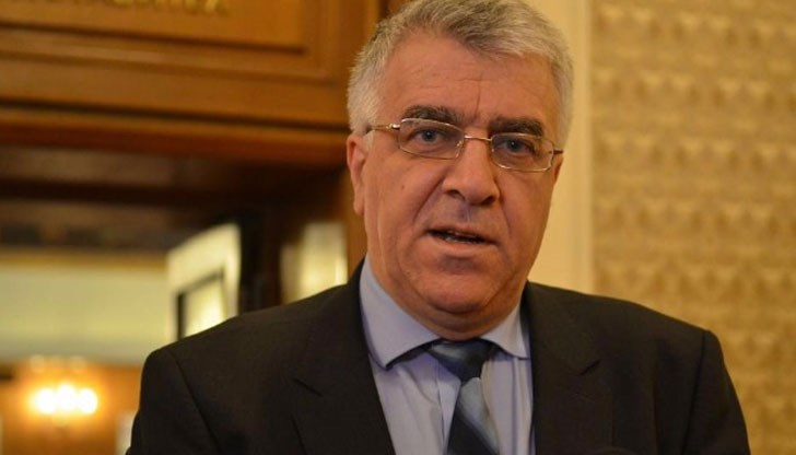 Това е патриотично, посочи Румен Гечев Това е патриотично, посочи Румен Гечев