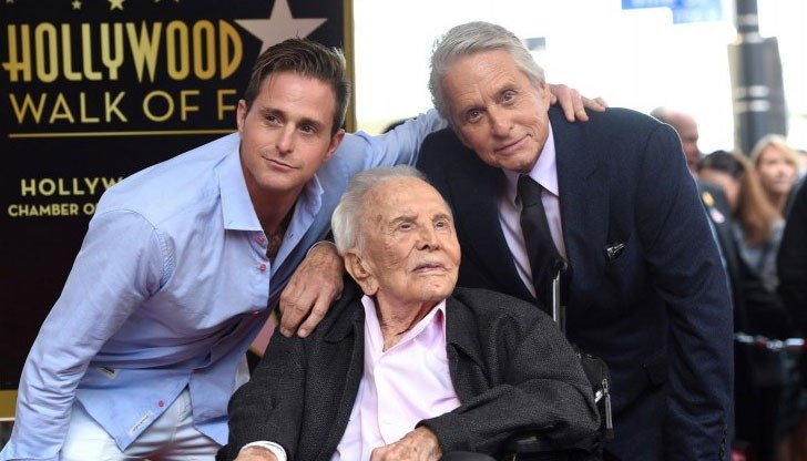 Легендарният холивудски актьор празнува рождения си ден в тесен семеен кръг