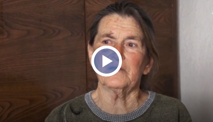 Стопанството на жената пустее, само няколко подарени кокошки се разхождат из него