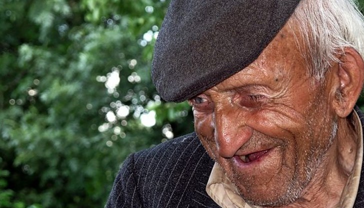 Хората отиват на презентации на стоки, където с много красиви думи могат да бъдат подведени