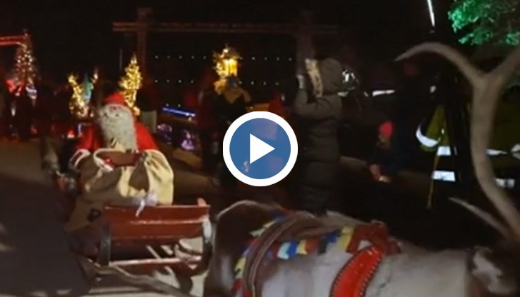 Добрият старец се отправи към Северния полюс, за да натовари подаръците