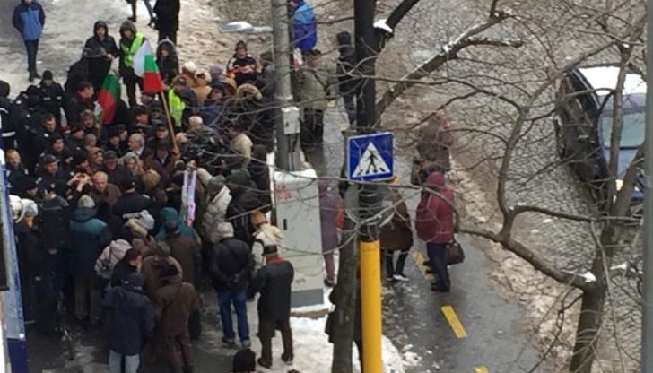 Хората въстанаха срещу поскъпването на водата Хората въстанаха срещу поскъпването на водата