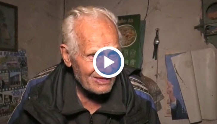 Хората от селото казват, че живеят в страх и спят с брадви и ножове до главите си