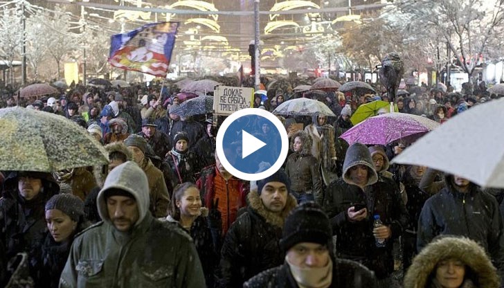 Протестиращите настояват за оставката на президентът Вучич