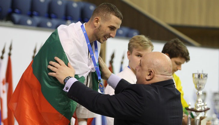 Освен европейската шампионска титла България има двама сребърни и седем бронзови медалисти