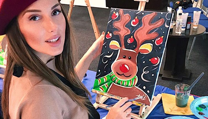 Днес рисувахме благотворително за една добра кауза, сподели бременната красавица