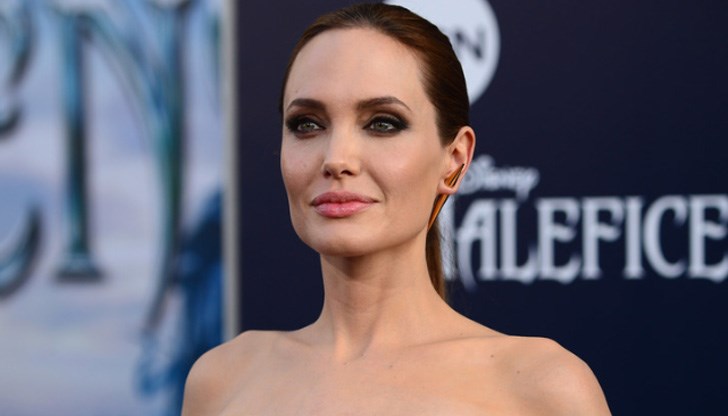 Напоследък красавицата прекарвала доста време с актьора Джерд Лето