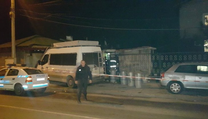 Те са били нападнати с хладно оръжие от 24-годишен младеж