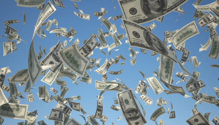 Жената удари над 277 000 долара Жената удари над 277 000 долара