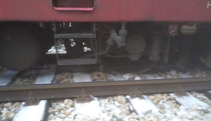 Във влака са пътували около 100 пътника