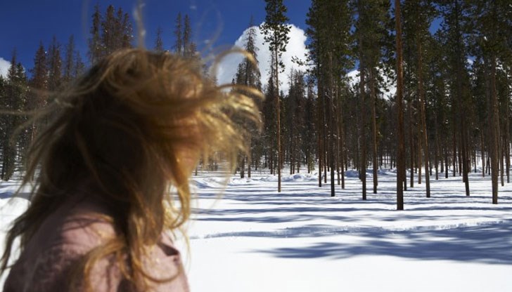 Утре се очакват валежи от дъжд и сняг, ще се образуват поледици
