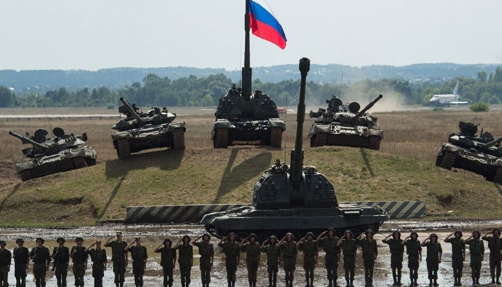 През септември Русия проведе най-големите военни маневри в историята си