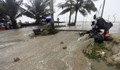 Тропическа буря бушува в Тайланд