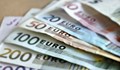 Гърция вдига минималната заплата от 1-ви февруари