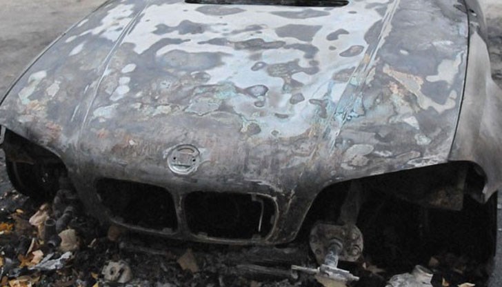 Запалването е възникнало в двигателния отсек / Снимката е илюстративна Запалването е възникнало в двигателния отсек / Снимката е илюстративна