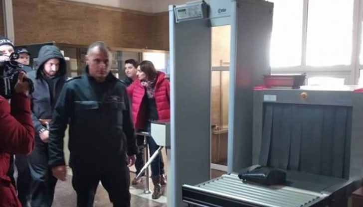 20-годишният Диян и 23-годишният Митко ограбиха и убиха 80-годишен мъж