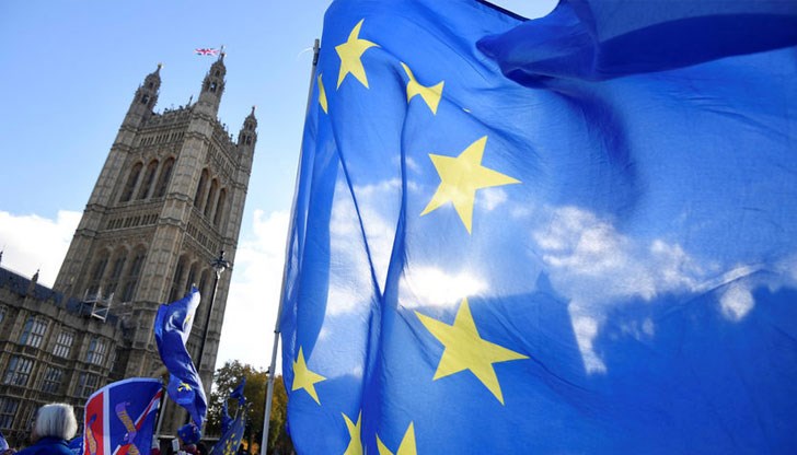 Ако Тереза Мей оцелее и поиска време, ще предложим техническо удължаване, цитира "Гардиън" представител на Общността