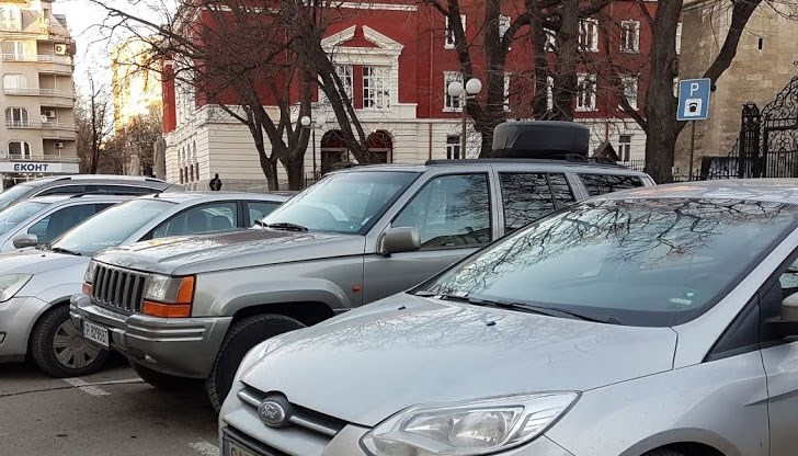 Г-н Стоилов по нищо не се различавате от случващото се в България