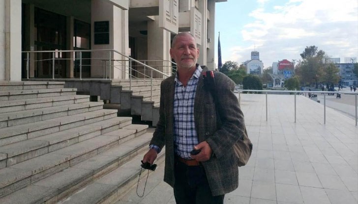 Ново посегателство беше извършено срещу фоторепортера на вестник „Черноморски фар“ Борислав Пенков