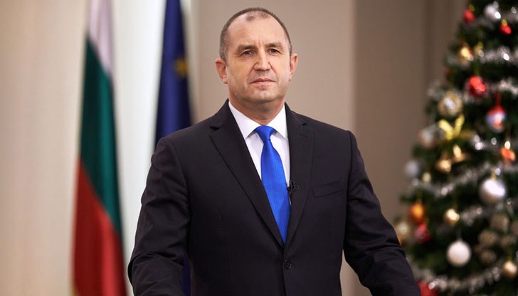 Политиката не се прави на масата Политиката не се прави на масата