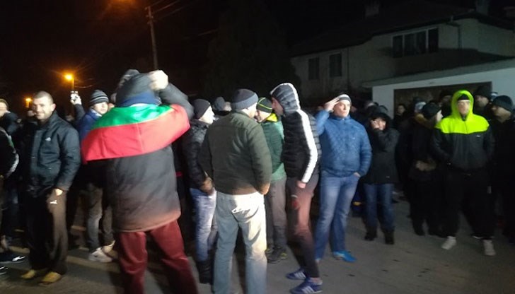 200 човека се надигнаха срещу циганските своеволия, които зачестяват и бездействията на държавата