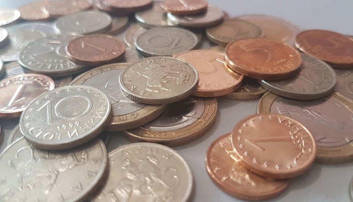 При проучването за млади хора в риск от бедност се смятат тези, чиито доход е по-малко от 60% от средния месечен доход за страната след облагане При проучването за млади хора в риск от бедност се смятат тези, чиито доход е по-малко от 60% от средния месечен доход за страната след облагане