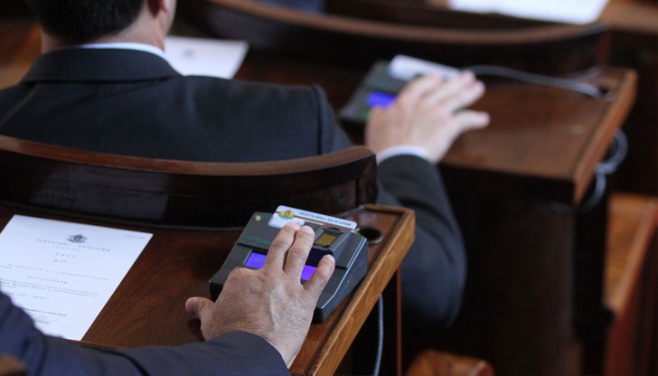 Законопроектът се превърна в спорен и доведе до стачна готовност собствениците на малки и средни бензиностанции Законопроектът се превърна в спорен и доведе до стачна готовност собствениците на малки и средни бензиностанции