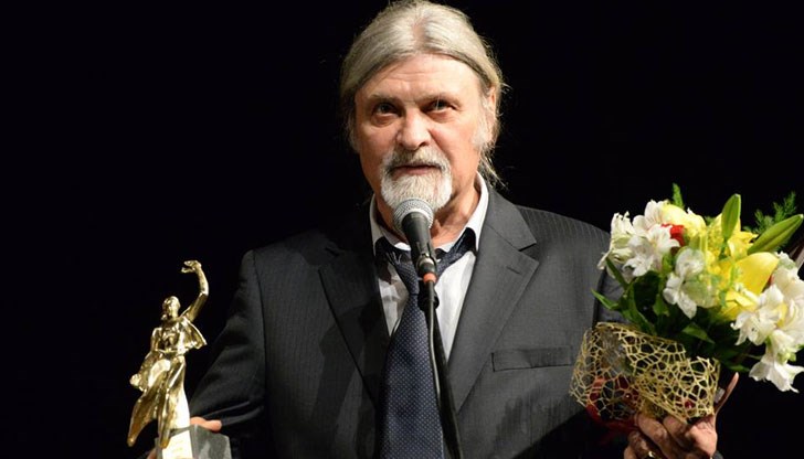 Дългогодишният преподавател по китара в музикалното училище в Русе почина