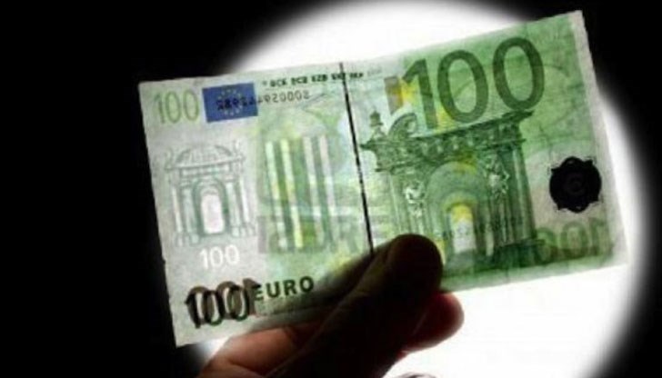 21-годишният мошеник е задържан