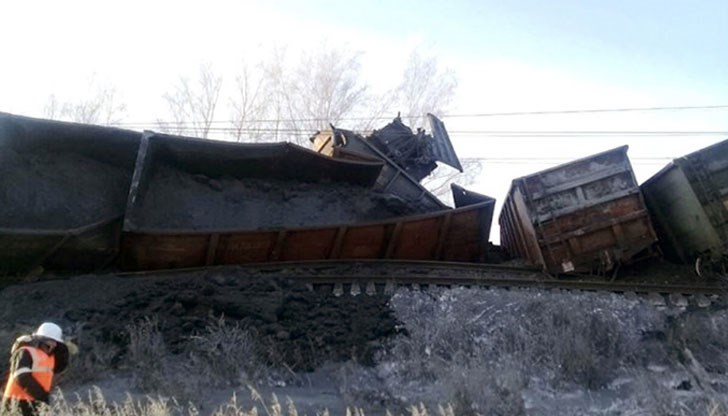 29 вагона с въглища дерайлираха в района на град Иркутск по Трансибирската жп линия