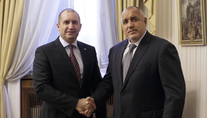 Българската политика е доминирана през последните двадесетина години от зодия Близнаци