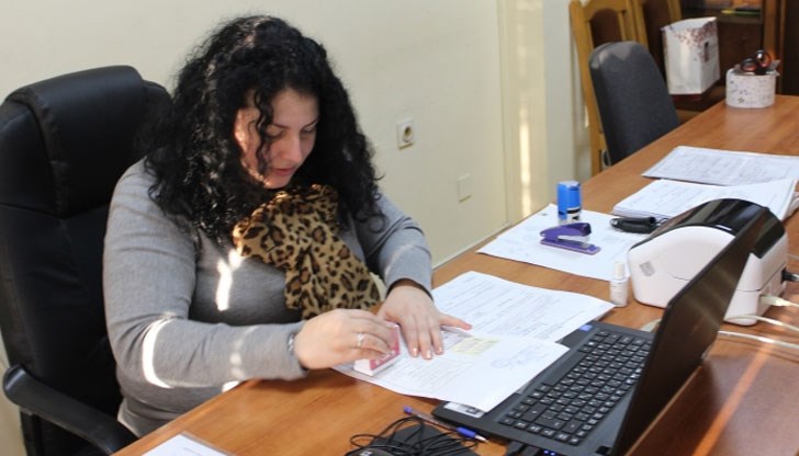 Първият издаден апостил от Областната управа е бил върху удостоверение за семейно положение на гражданин от Русе