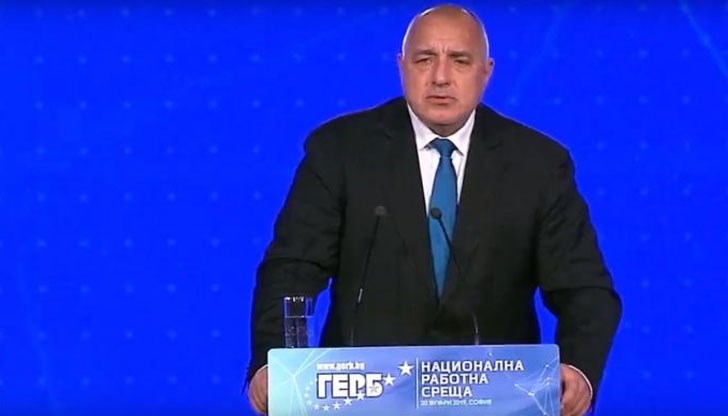 Започваш с лъжа още във въпроса, Бойко! Не ти създаде ГЕРБ, създадоха я, теб също те създадоха