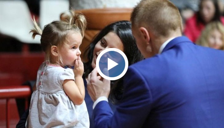 След няколко дни цялото семейство пътува за клиника в Маями