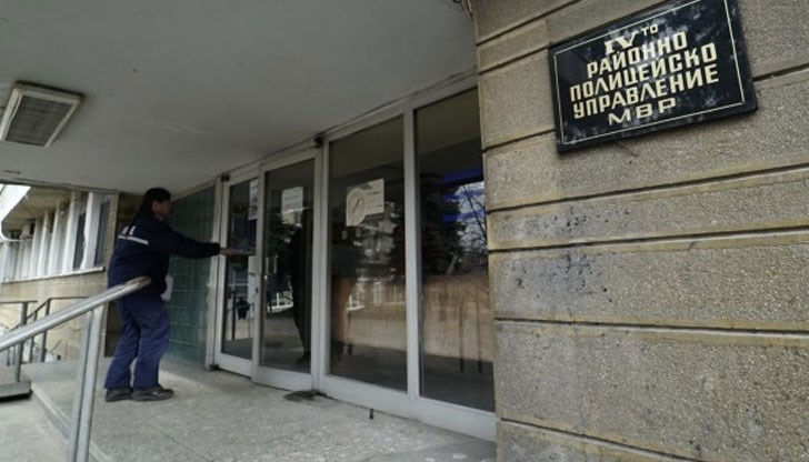 Апостолов бе задържан заедно с колегите си, но не е обвинен, а е станал свидетел срещу тях