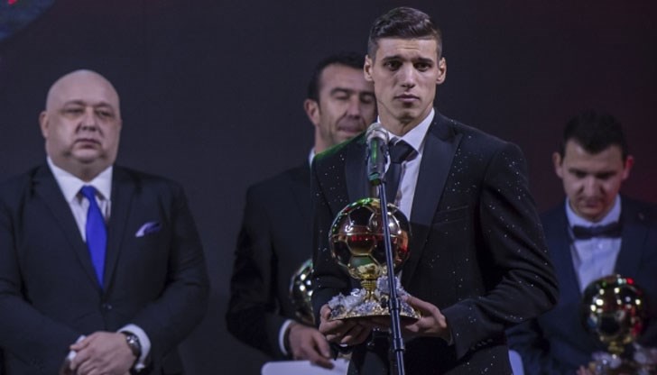 Той се пребори за приза с Георги Петков и Тодор Неделев Той се пребори за приза с Георги Петков и Тодор Неделев