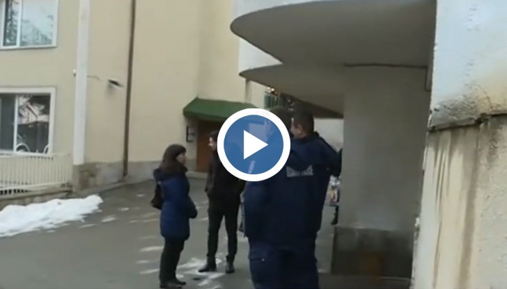 Влизането в дома на бизнесмените стана с помощта на ключар