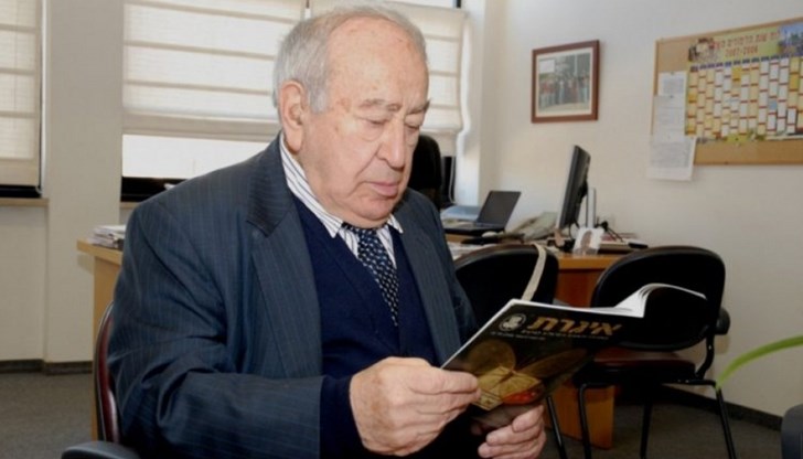 Марсел Адамс, роден в Румъния, е преживял трудов лагер по време на Холокоста Марсел Адамс, роден в Румъния, е преживял трудов лагер по време на Холокоста