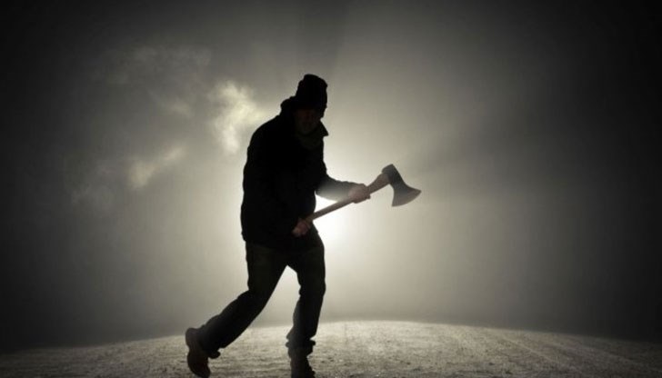 Седнал на заведение и казал на барманката да се обади в полицията Седнал на заведение и казал на барманката да се обади в полицията