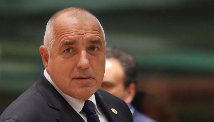 А най-добре би било, след като прегледате вестниците, да си отидете веднъж и завинаги от политиката