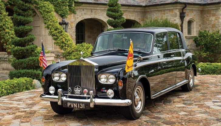До 1,5 милиона долара се очаква да достигне цената на изключително рядкия автомобил Rolls-Royce Phantom V State Landaulet