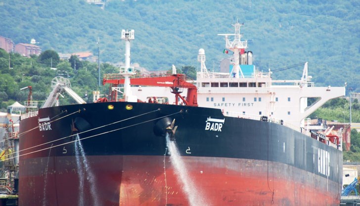 Инструкциите са разпратени до всички търговски, промишлени и нефтени пристанища на Либия