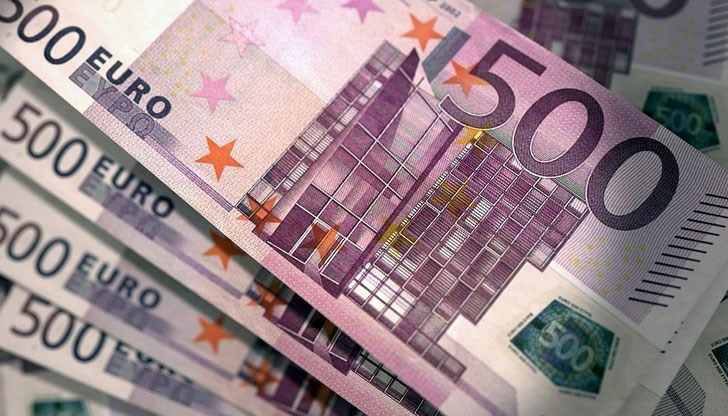 Седемнайсет от 19-те централни банки в еврозоната спират от днес да емитират банкноти от 500 евро, наричани "Бин Ладенки"